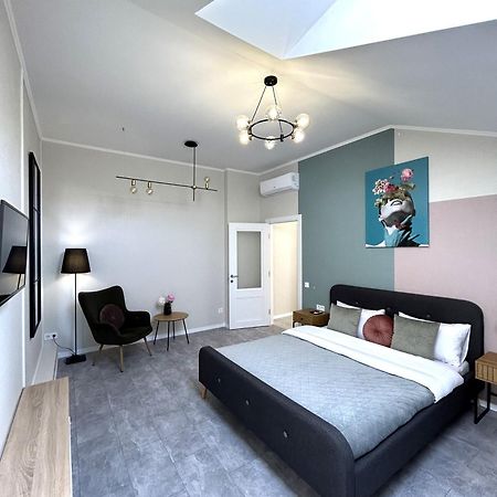 Modern Apartment, 5Mins To Rynok Square Lviv Luaran gambar