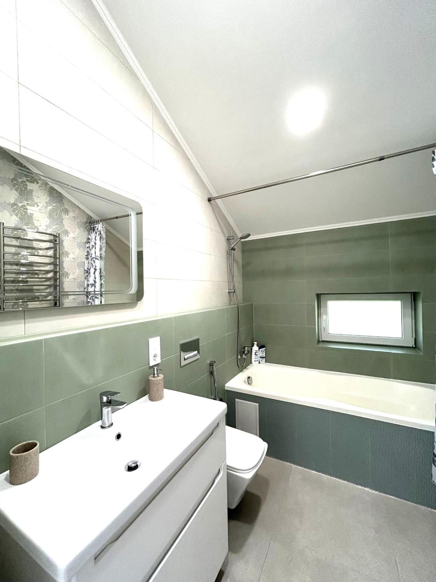 Modern Apartment, 5Mins To Rynok Square Lviv Luaran gambar